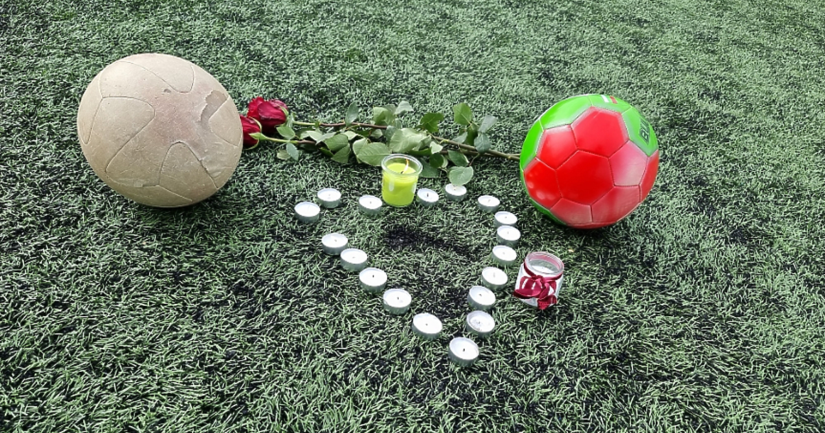 Трагичен инцидент на стадион в Русе - след удар на