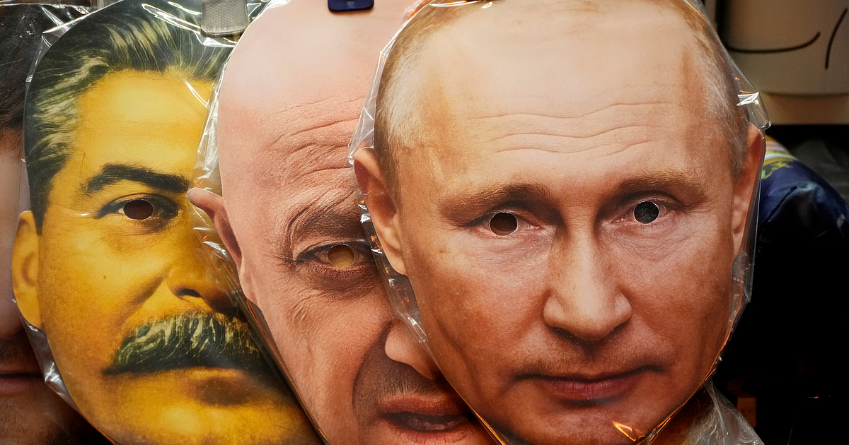 Виктор Ерофеев е сред най-известните съвременни руски писатели, литературовед, радио-