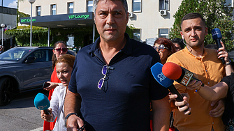 Бизнесменът Васил Божков е имал забрана да се прибере в