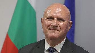 Министърът на образованието и науката проф Галин Цоков е разпоредил