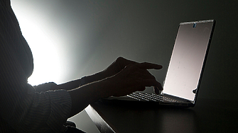 Едва една трета от населението в България на възраст между