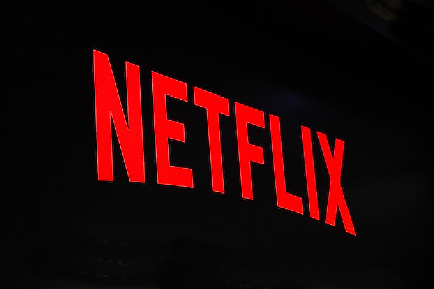 Netflix мисли за по-високи цени след края на стачката в Холивуд