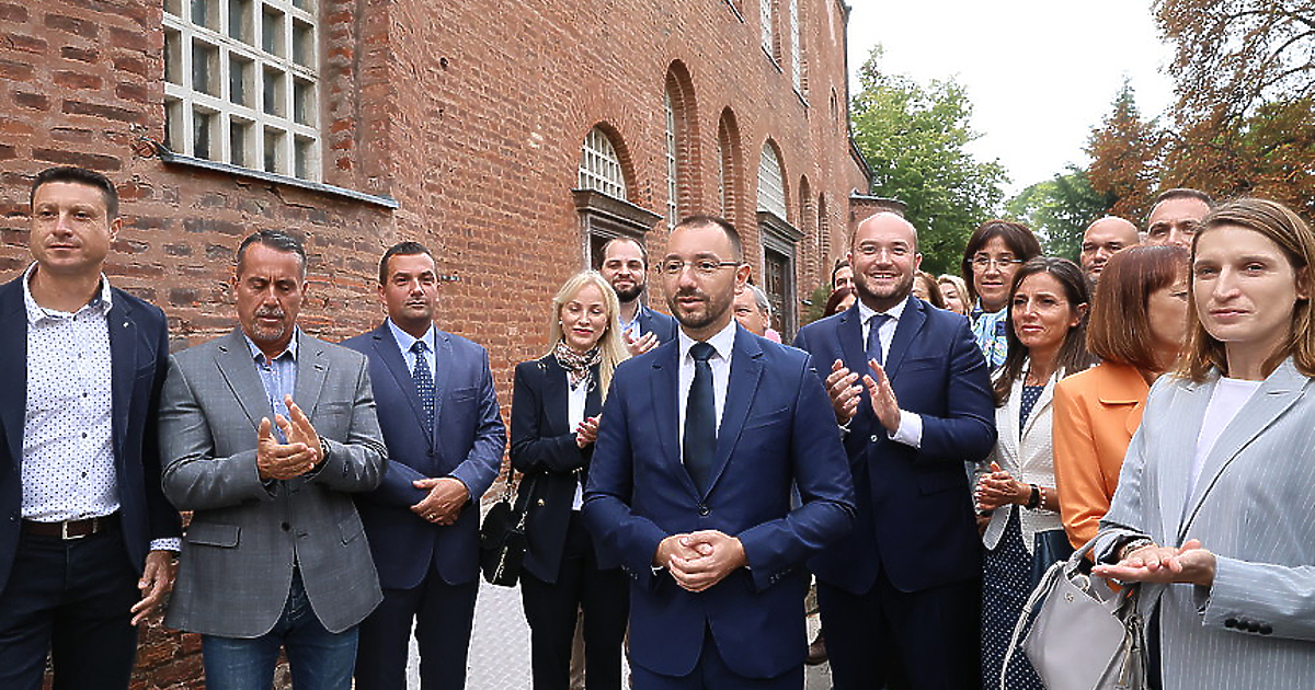 Аз не съм избор в последния момент, аз съм правилният