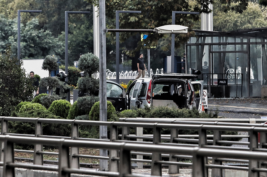 Самоубийствен атентат в сърцето на Анкара