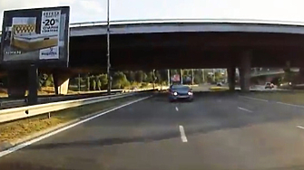 Поредният шофьор уловен от видеорегистратор как кара в насрещното движение