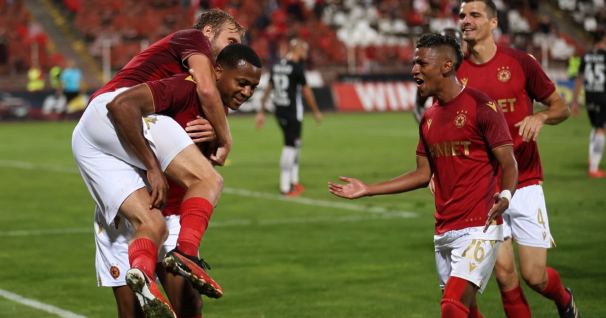 ЦСКА-София се справи с Локомотив (София) в последен мач от