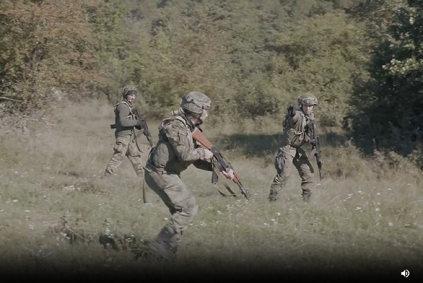 Наши военни на учение за реакция при заплаха за НАТО (ВИДЕО)