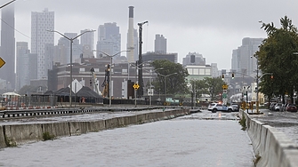 Извънредно положение бе обявено в Ню Йорк където силна буря