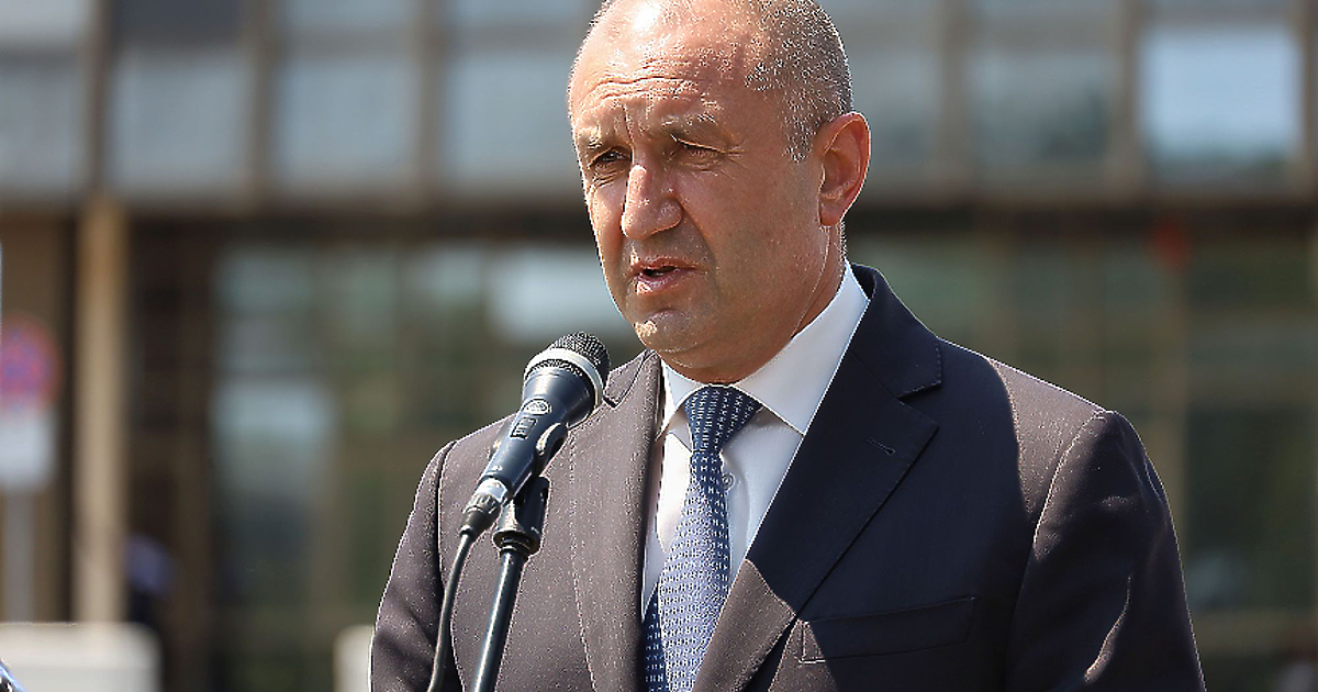 Шизофренно е всеки ден да плачеш за Шенген и да