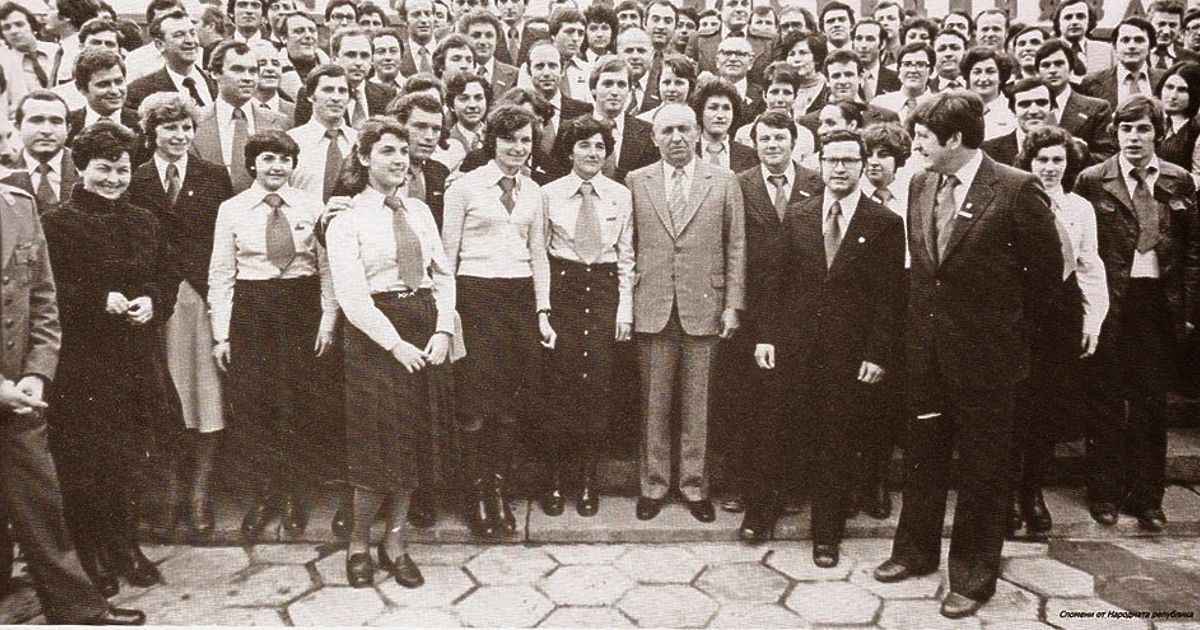 Правилното възпитание на младежта в комунистическите ценности е от особено значение