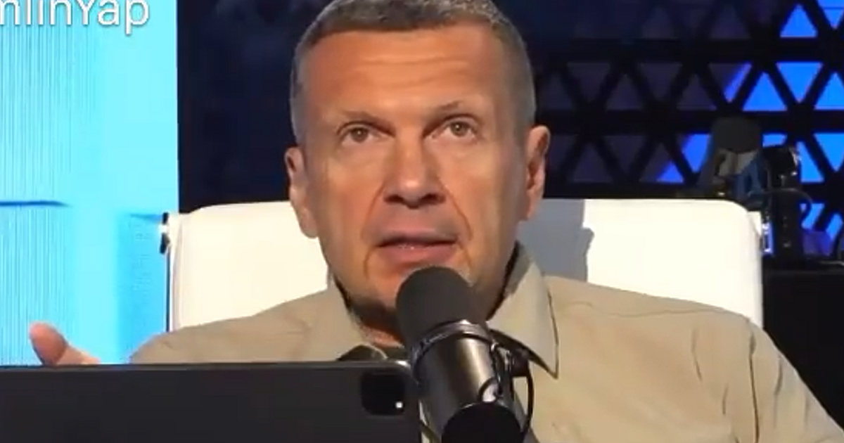 Елцин дари Полша на НАТО за една бутилка водка.Това обяви