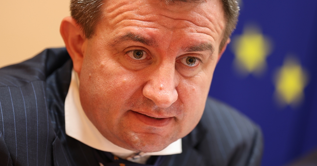 След разпореждане на министъра на икономиката и индустрията Богдан Богданов