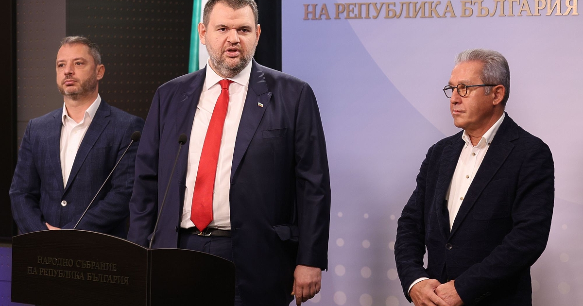 Дружеството Лукойл е обещало на премиера Николай Денков да внесе