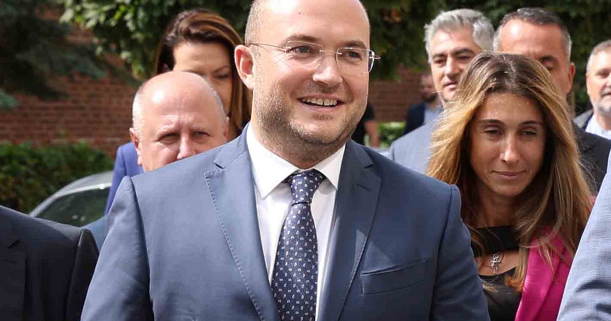 Имате 102 причини да гласувате с преференция за мен -