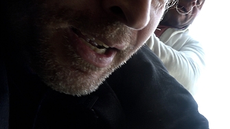 Охранител се нахвърли върху съветника в Столичния общински съвет Иво Божков