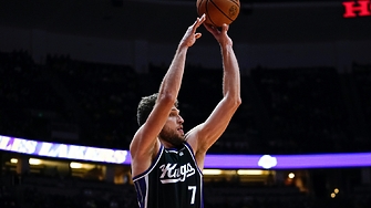 Сакраменто Кингс с Александър Везенков записа първа и единствена победа