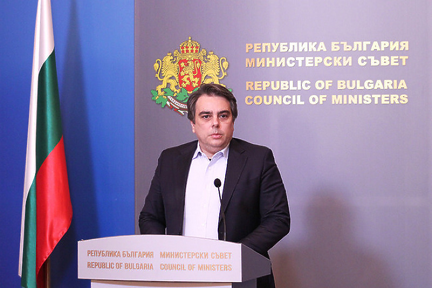 Асен Василев: Бюджетът за 2024 година ще бъде съобразен с правителствената програма
