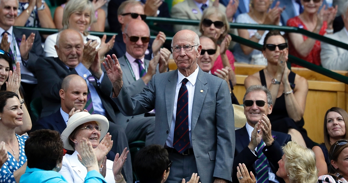 Сър Робърт Боби Чарлтън почина на 86-годишна възраст, съобщи Манчестър Юнайтед.