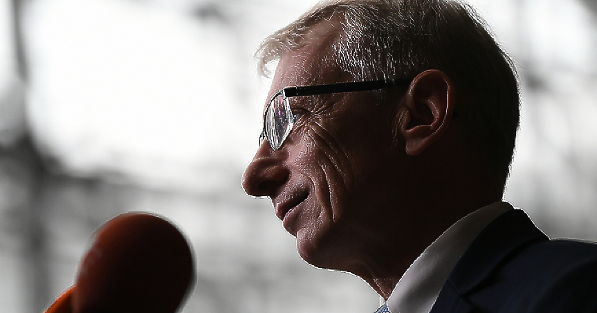 Факт е, че някои от министрите са по-активни публично. Това