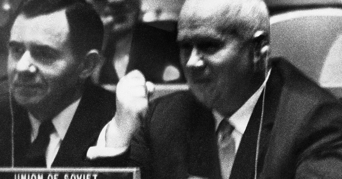 На 12 октомври 1960 г. в Ню Йорк, САЩ, по