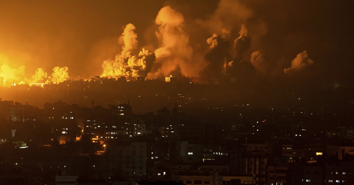 Израел нанесе въздушни удари по повече от 1000 цели в