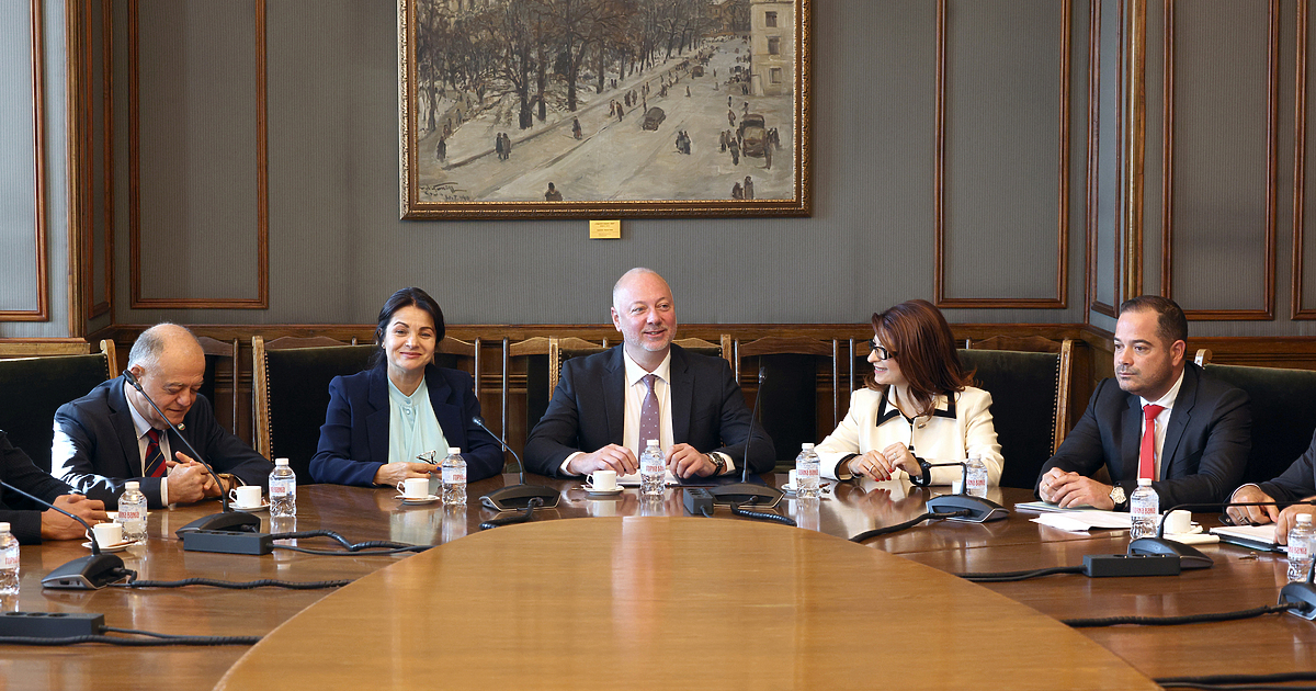 В никакъв случай не мога да кажа, че трябва да