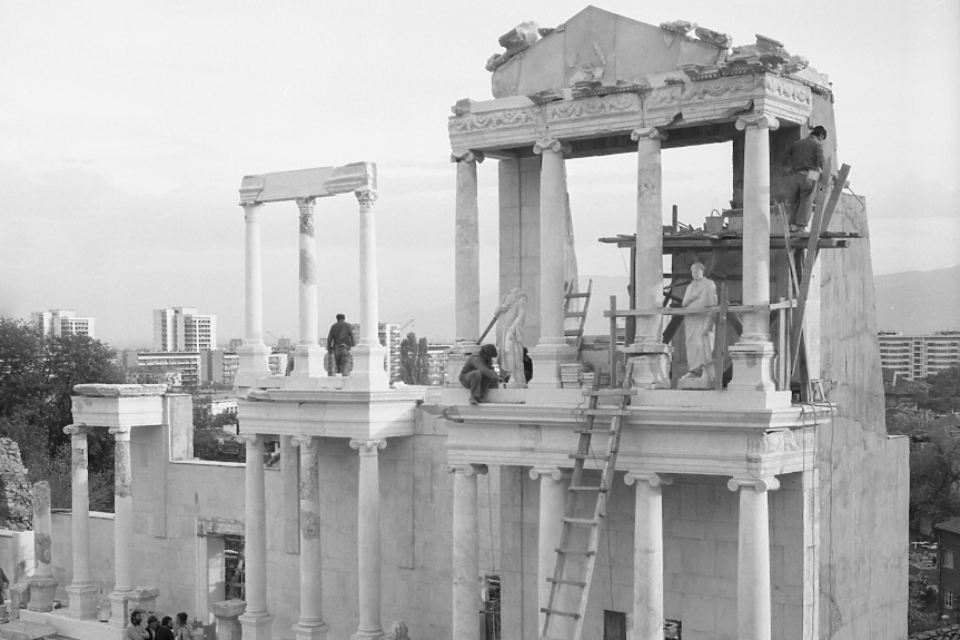 На днешния ден през 1981 г. пловдивчани си връщат Античния театър
