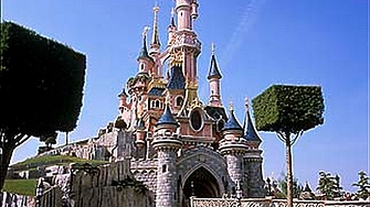 Френски влак превозващ членове на Европейския парламент EП и техните