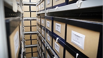 Всички парламентарно представени партии са номинирали кандидат кметове сътрудници на тоталитарните