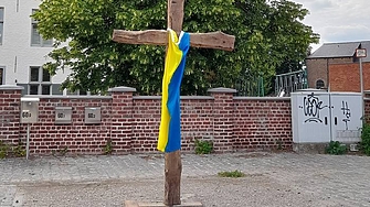 Докато следях макар и от чужбина предизборните обещания на Ваня