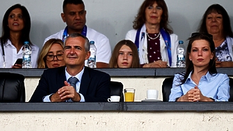 Министерството на младежта и спорта води 16 дела за 100