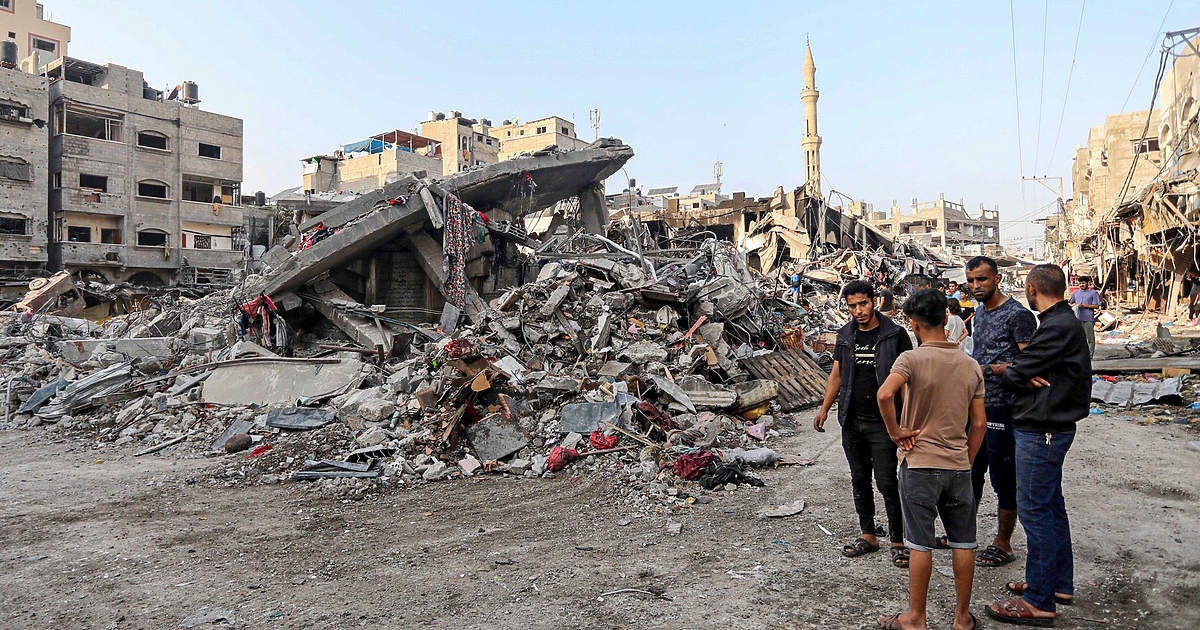 Между 350 000 и 400 хиляди души остават в северната