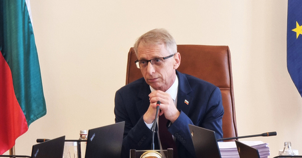 През 1895 г. един будител - Алеко Константинов, написва, за