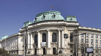 Към 15 00 ч местното състезание за зебри в София продължава