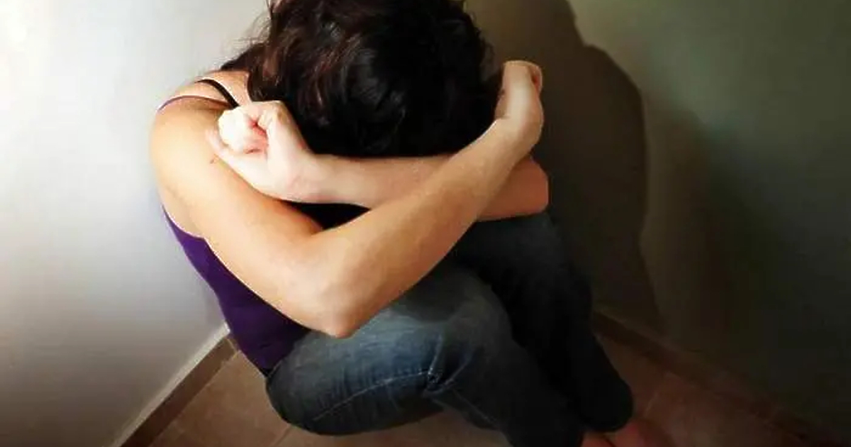 Мъж е пребил жена си с камъни и юмруци, въпреки