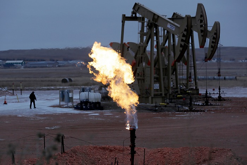 ПП-ДБ ще предложи дерогацията за руски петрол да отпадне на 15 март