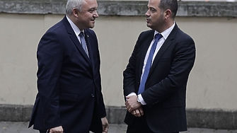 На Калин Стоянов а и на редица други министри им