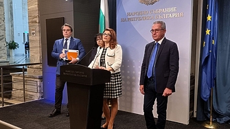 След две провалени заседания на парламента за гласуването на вота