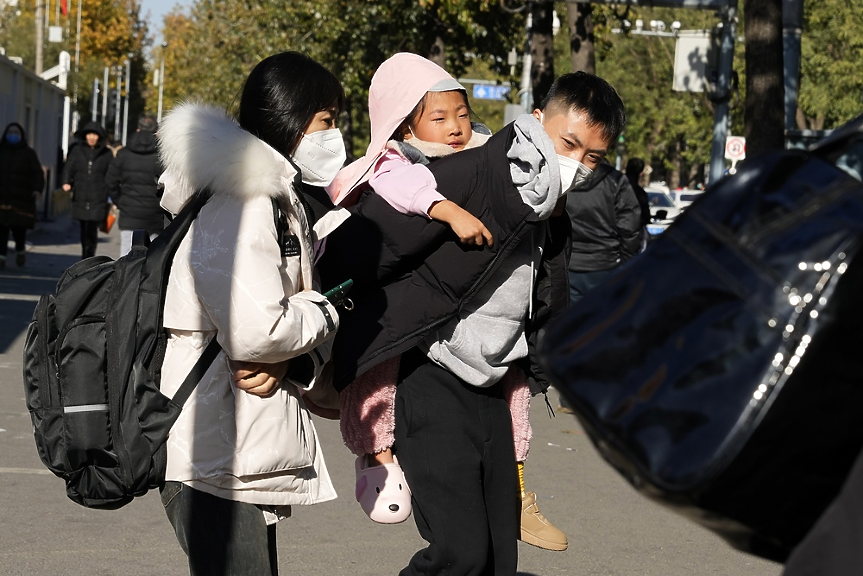 Защо в Китай има толкова много случаи на пневмония при деца?