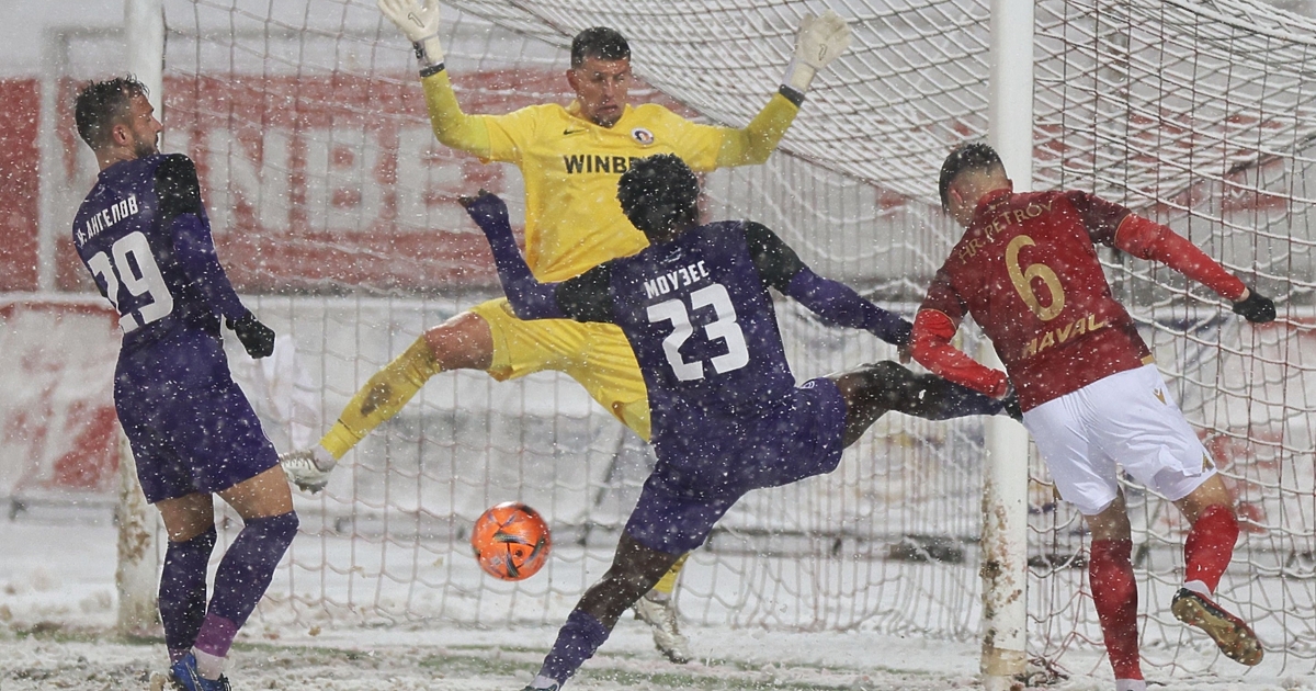 ЦСКА-София се докопа до победа в доиграването на мача срещу