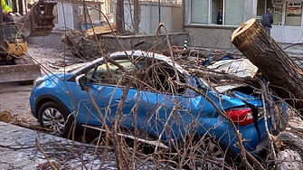 Мъж почина в София при инцидент в резултат на силния