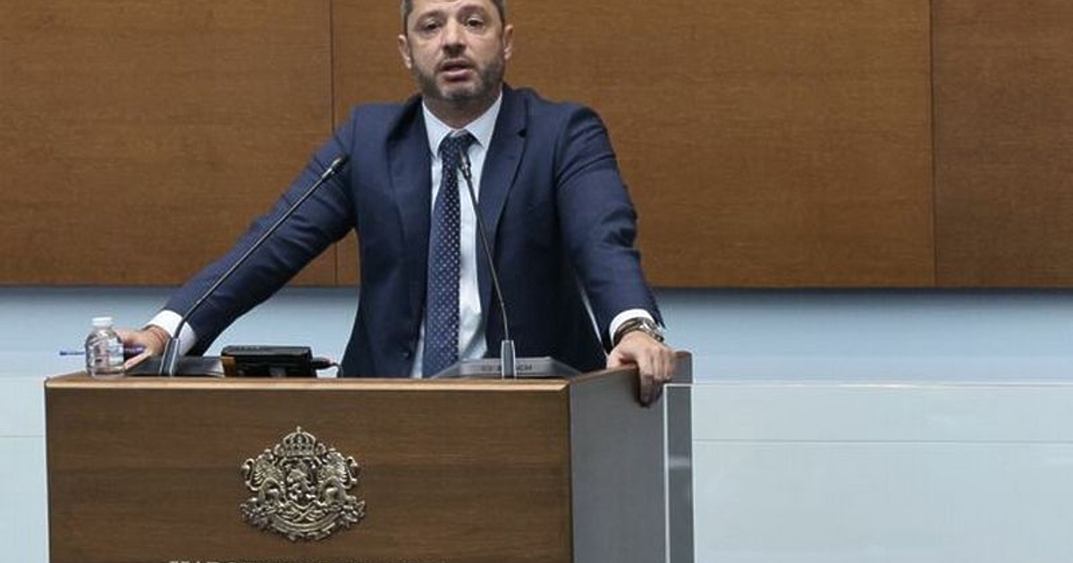 Депутатът от ГЕРБ Делян Добрев заяви, че отново ще внесе
