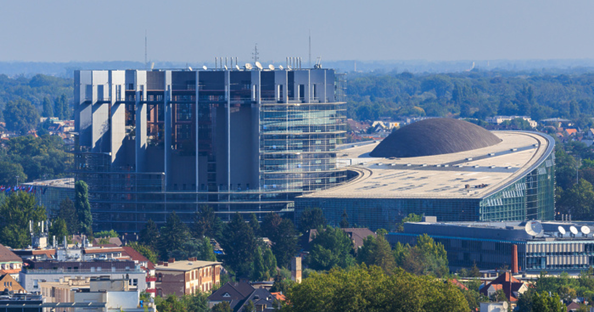Броят на еврокомисарите да бъде намален от 27 на 15,