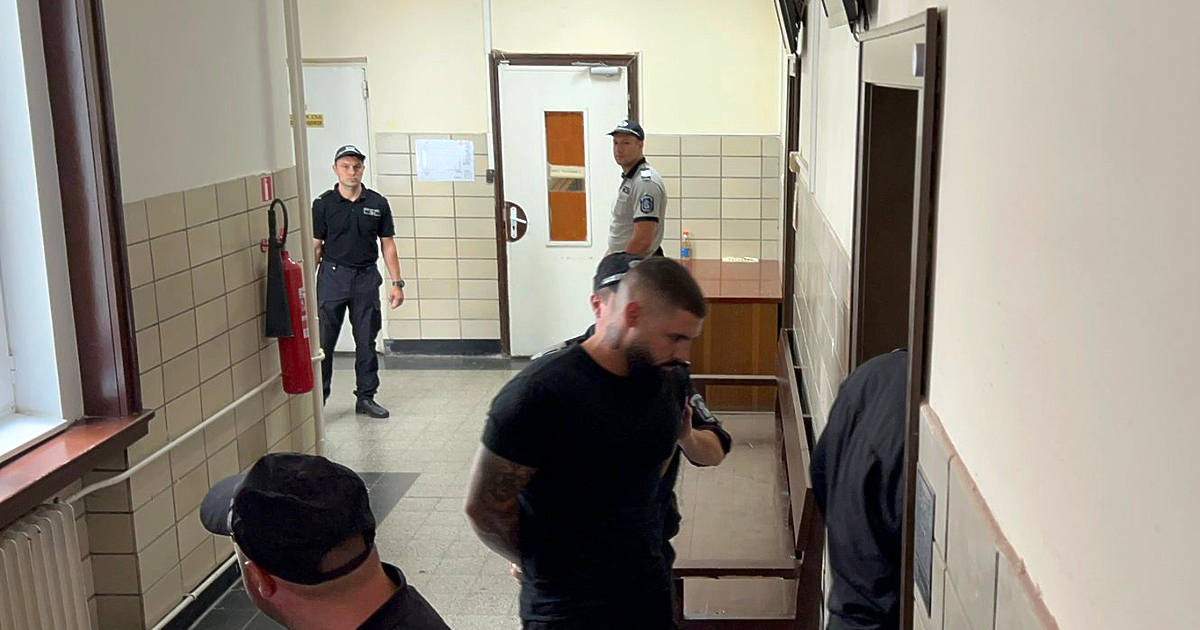 Вече 26 годишен, с две осъждания за побоища зад гърба