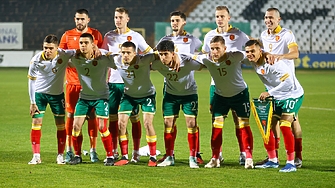 Българските национални отбори по футбол под мъжкия младежи и
