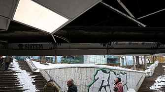Плоскости са паднали от тавана на подлеза на булевардите България
