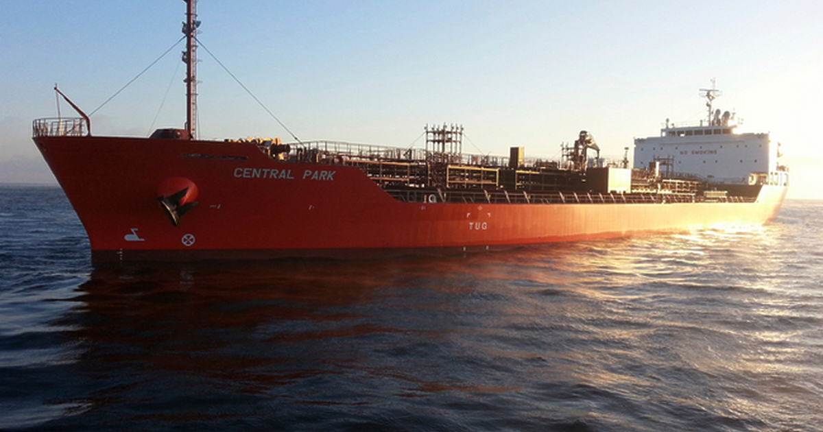 Американски военен кораб е отговорил на сигнала за бедствие на