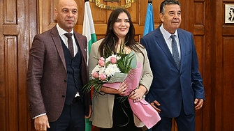 Националката по шахмат Виктория Радева част от отбора  спечелил историческа първа