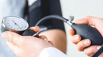 37 3 от внасящите здравни вноски в България ги намират за високи За