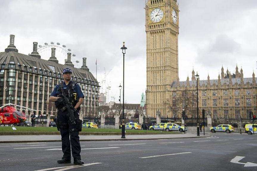 Лондонските полицаи ще бъдат учени да разследват сексизъм и женомразство